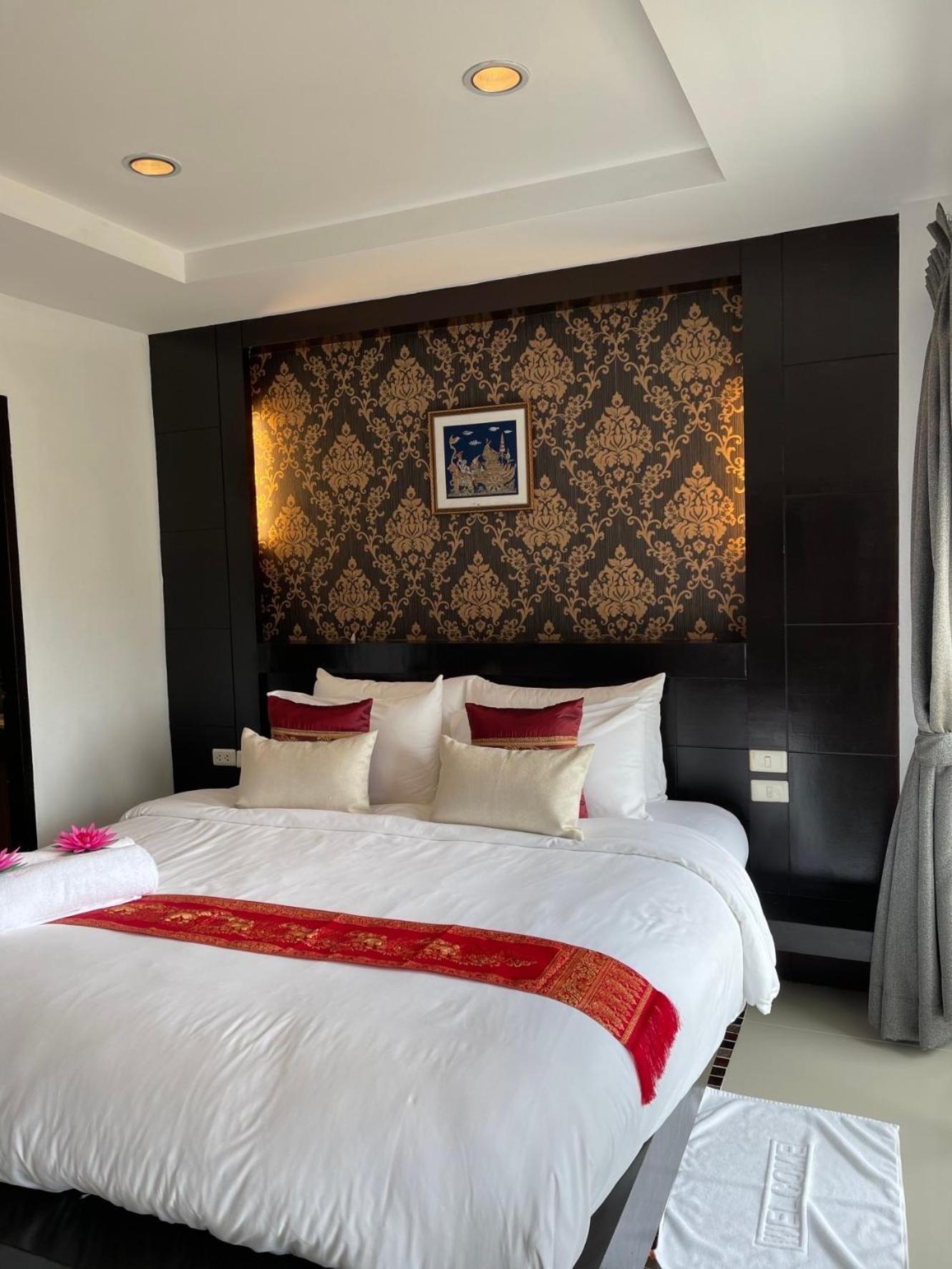 Elephant Room Patong Dış mekan fotoğraf