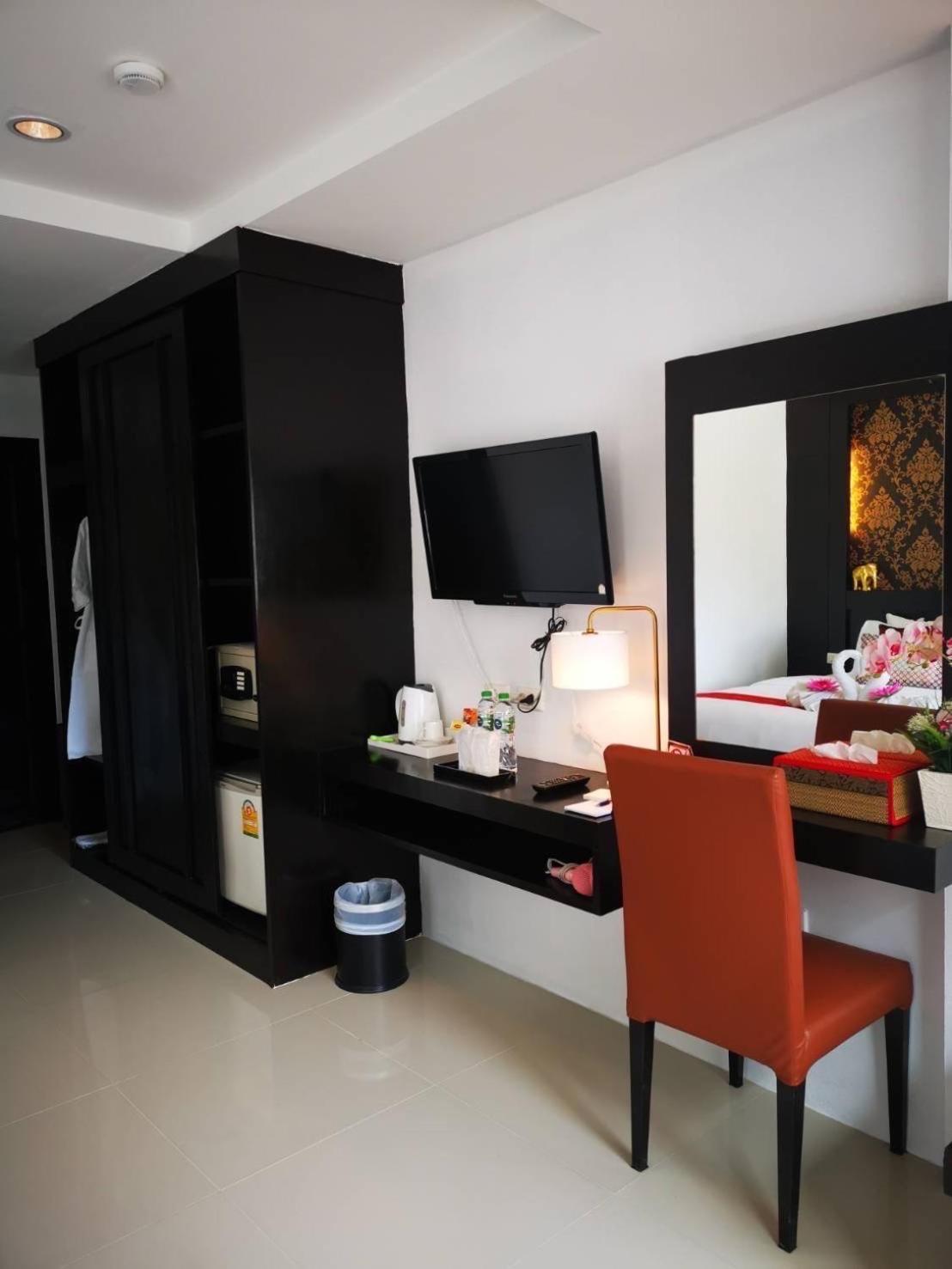 Elephant Room Patong Dış mekan fotoğraf